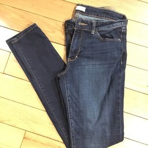 Abercrombie & Fitch dark wash jeans
